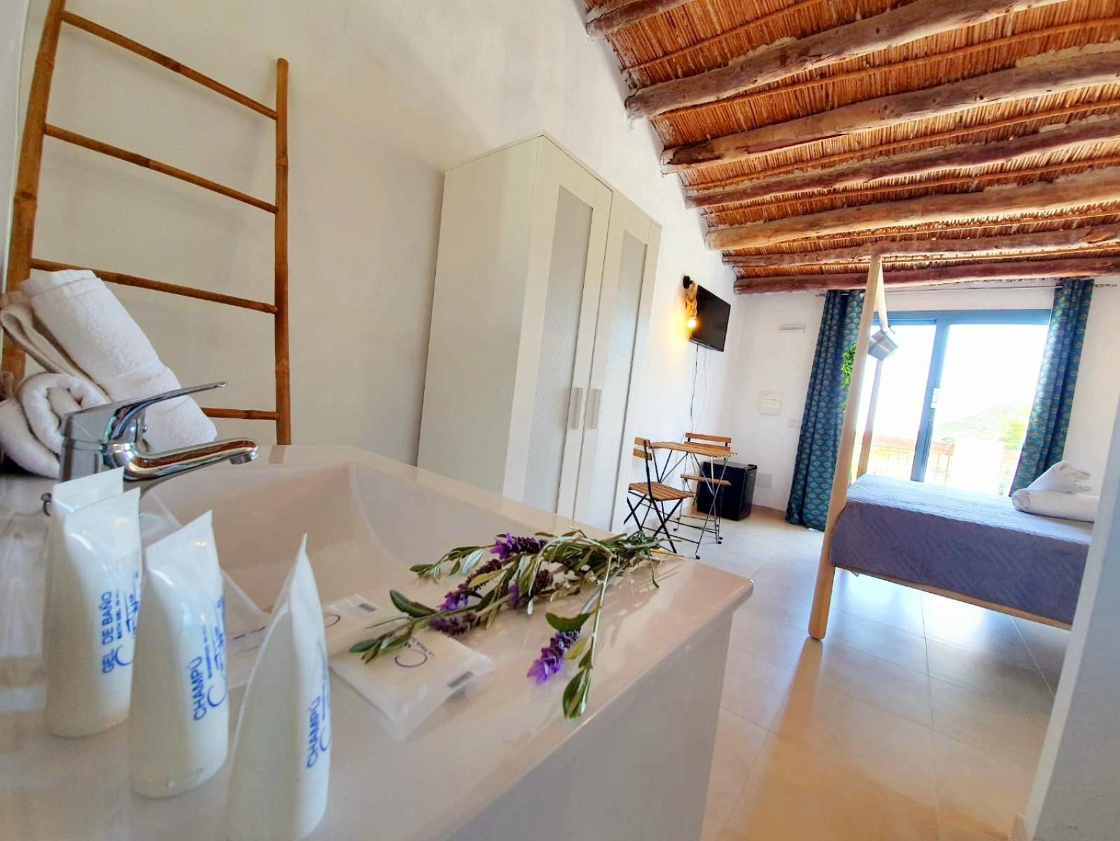 B&B La Nava Suites Мохакар Экстерьер фото